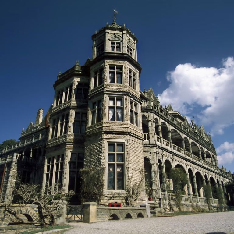 Top Travel Agency in Shimla - with thehubtrip
